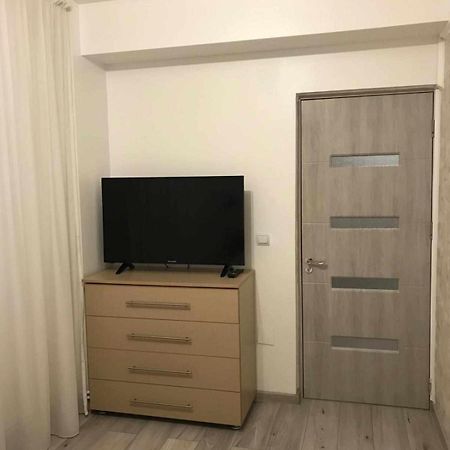 Modern & Elegant Apartament Craiova Exterior photo