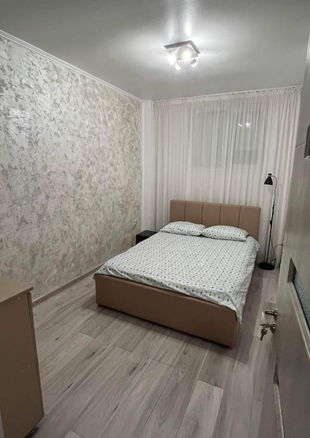 Modern & Elegant Apartament Craiova Exterior photo